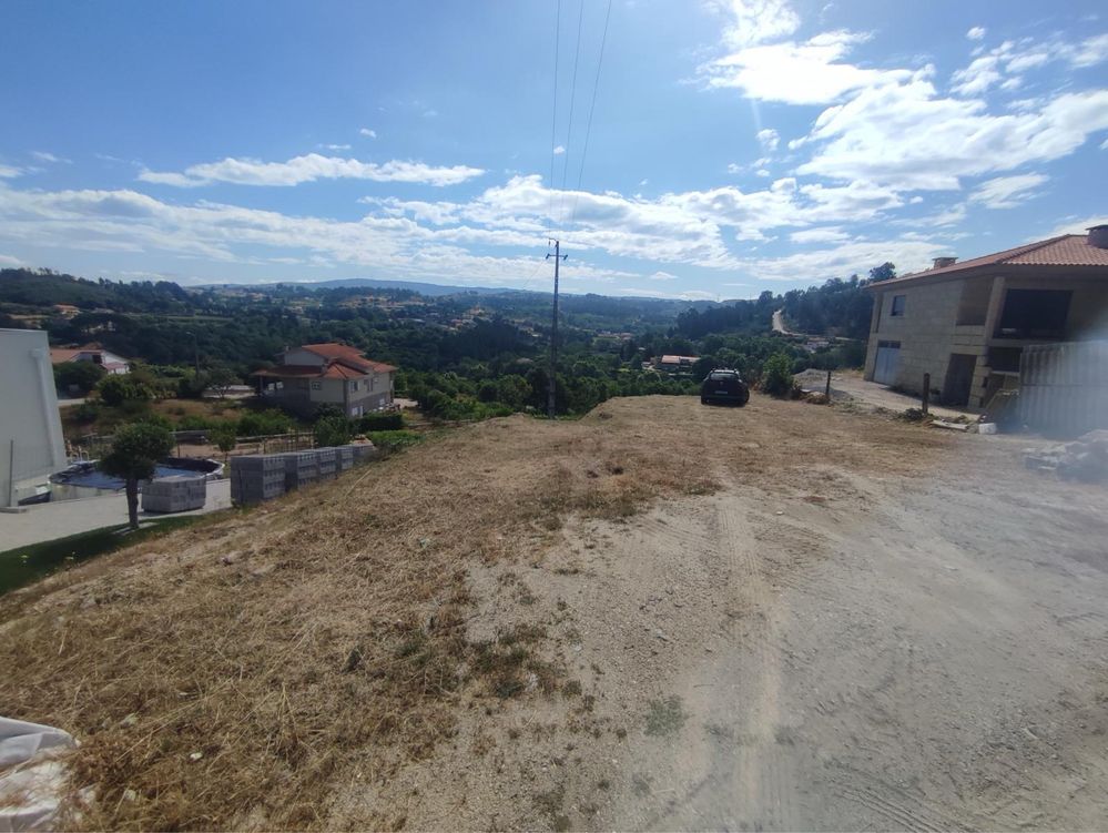 Terreno com viabilidade de construção