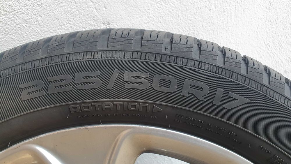 Felgi 225 50 R17 z zimowymi oponami - oryginalne Audi A5