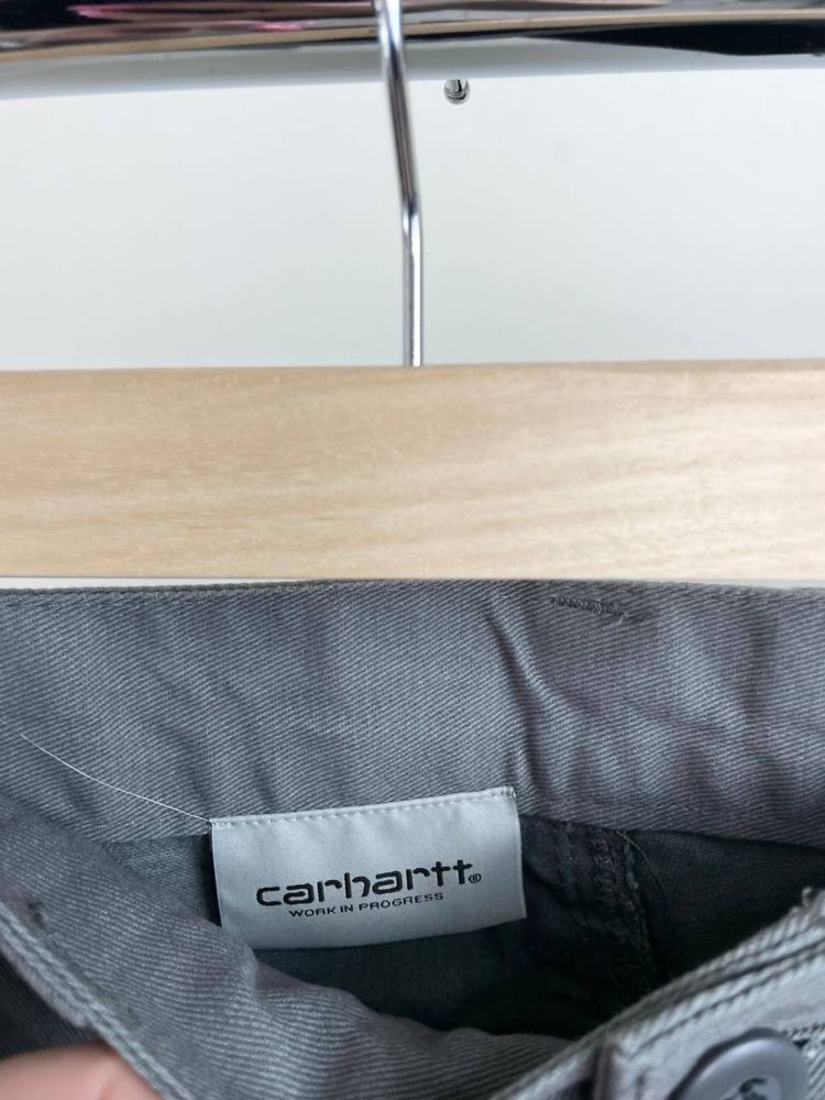 Шорти Carhartt