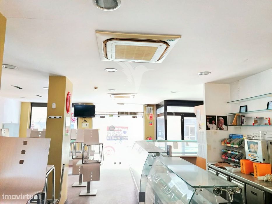 Restaurante e Snack-Bar Totalmente Equipado / Santarém
