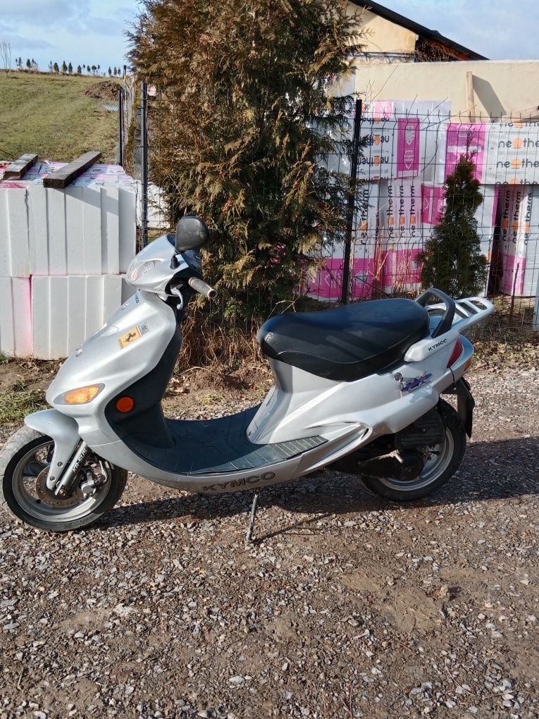 Skuter Kymco 2t.