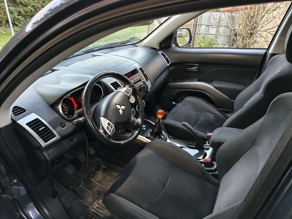 Mitsubishi Outlander 2 2.0 Did  4x4  7-osobowy  fabrycznie bez DPF