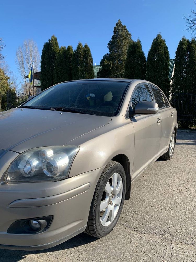 Продам Toyota Avensis t25