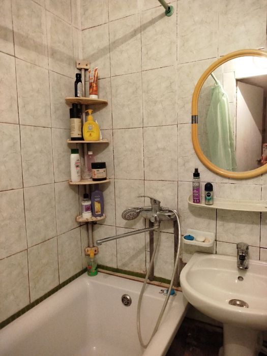 Сдам комнату в квартире. Ул. Гарибальди, 11