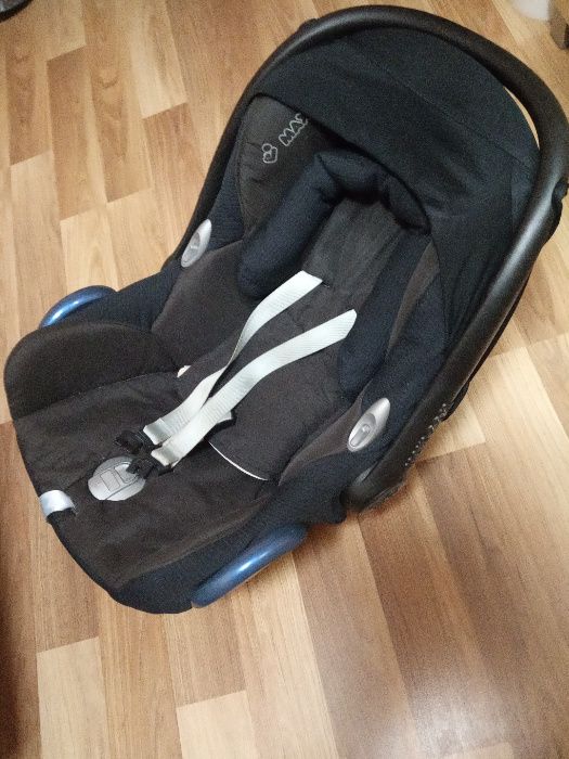 Fotelik Maxi Cosi Carbio Fix + Baza ISOFIX