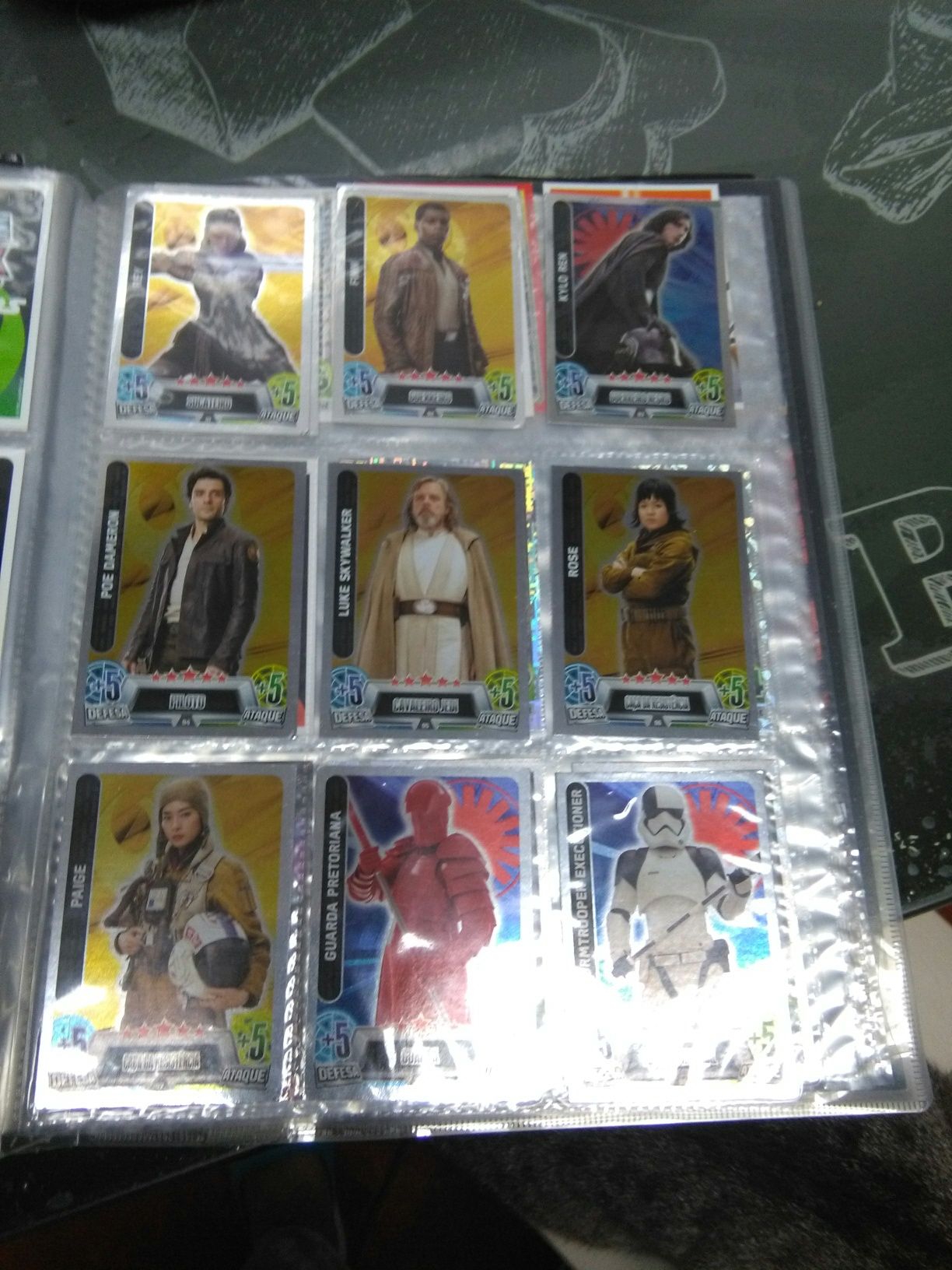 Cartas de colecção Star Wars Force Attax