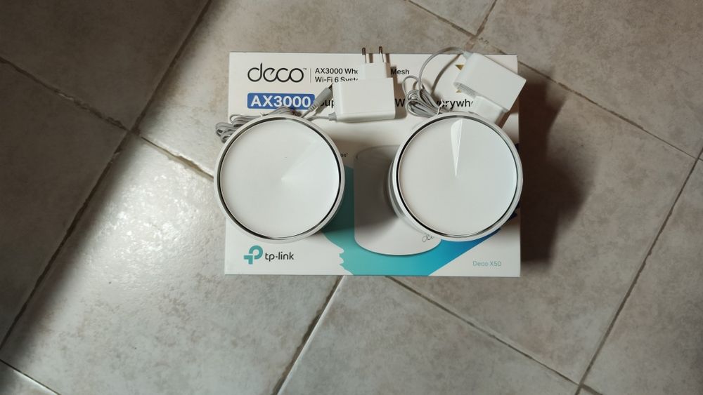 2 Decos x50, com poucos meses de uso.
Comprei-os para ter internet nos