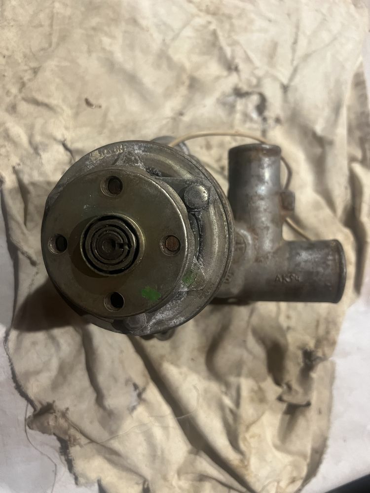 Водяна помпа ЗМЗ 406, ЗМЗ 409, газель, соболь, волга 3110