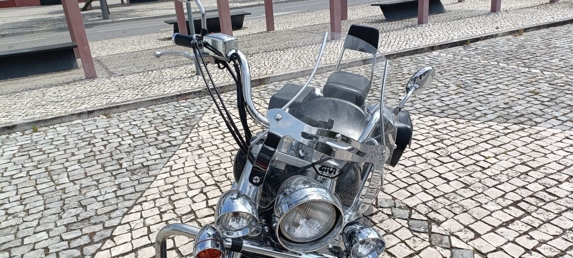 Moto Honda Shadow VT