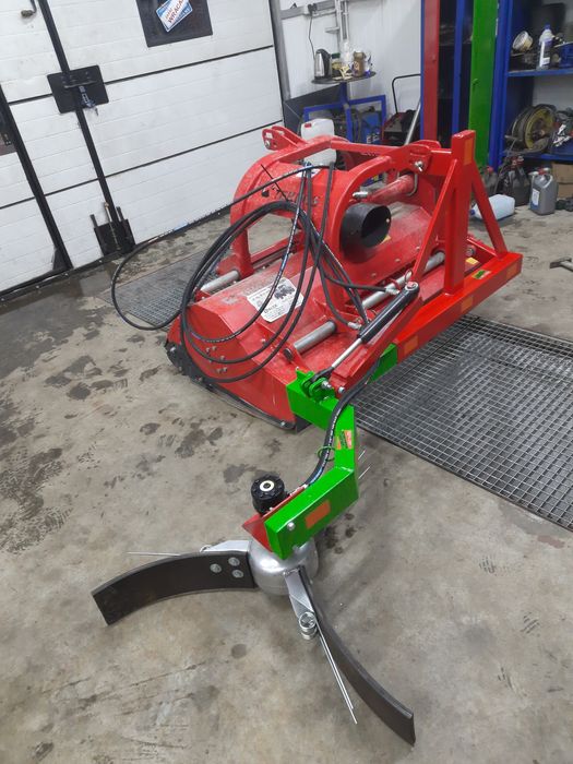 Wygarniacz gałezi patyków nowy solidny