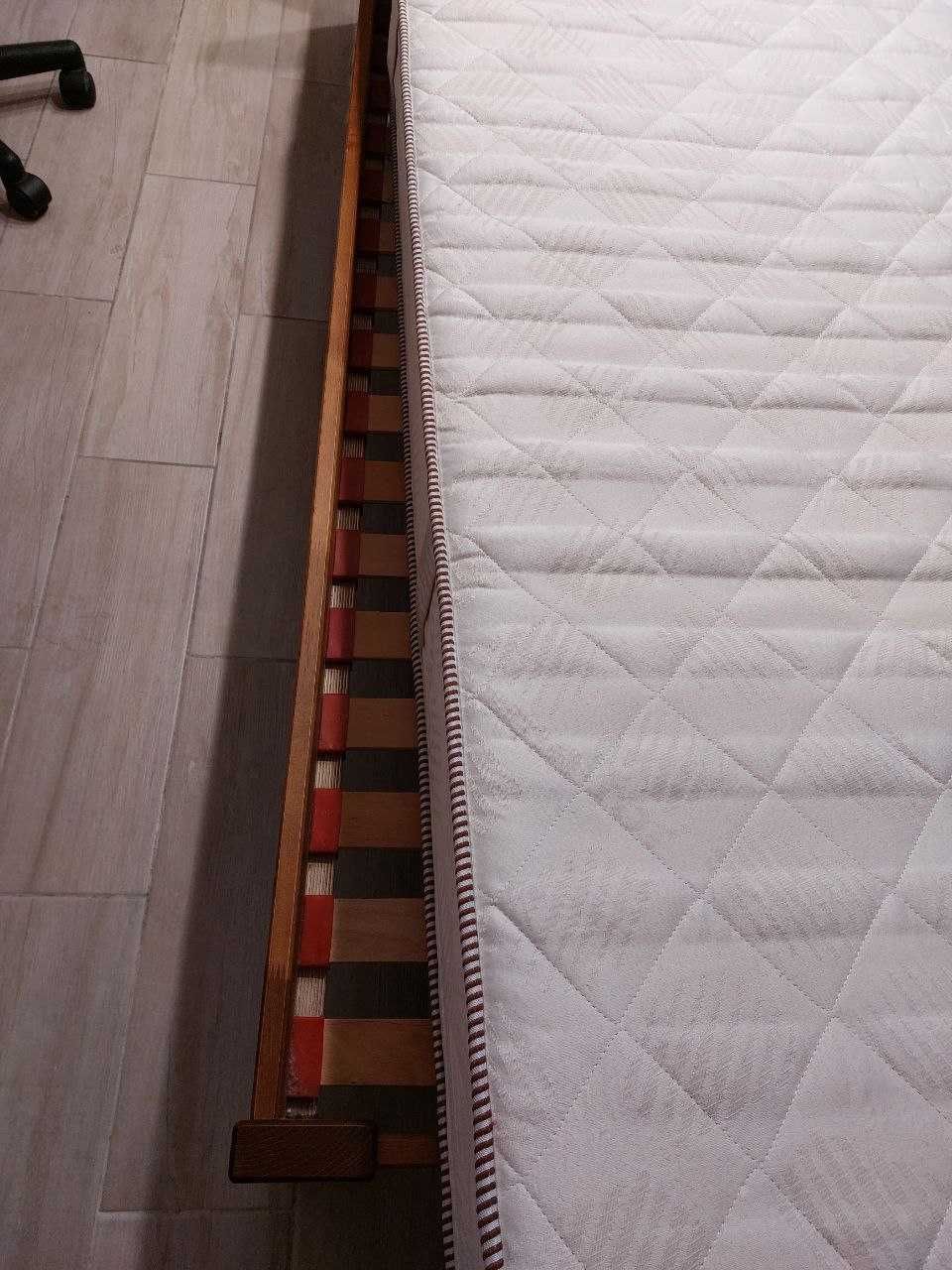 Ліжко,бук, 120×200 "Світ матраців", "Рената" з матрацом