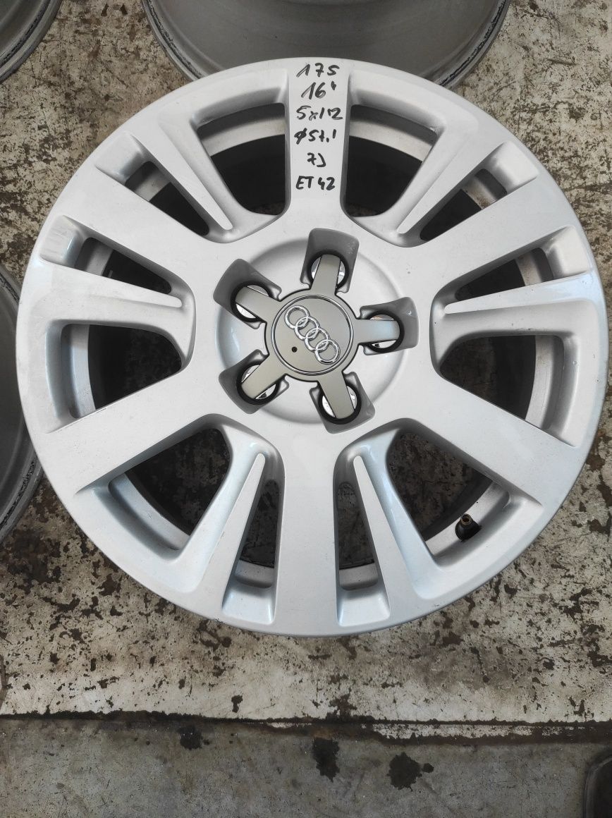 175 Felgi aluminiowe ORYGINAŁ AUDI R 16 5x112 otwór 57,1