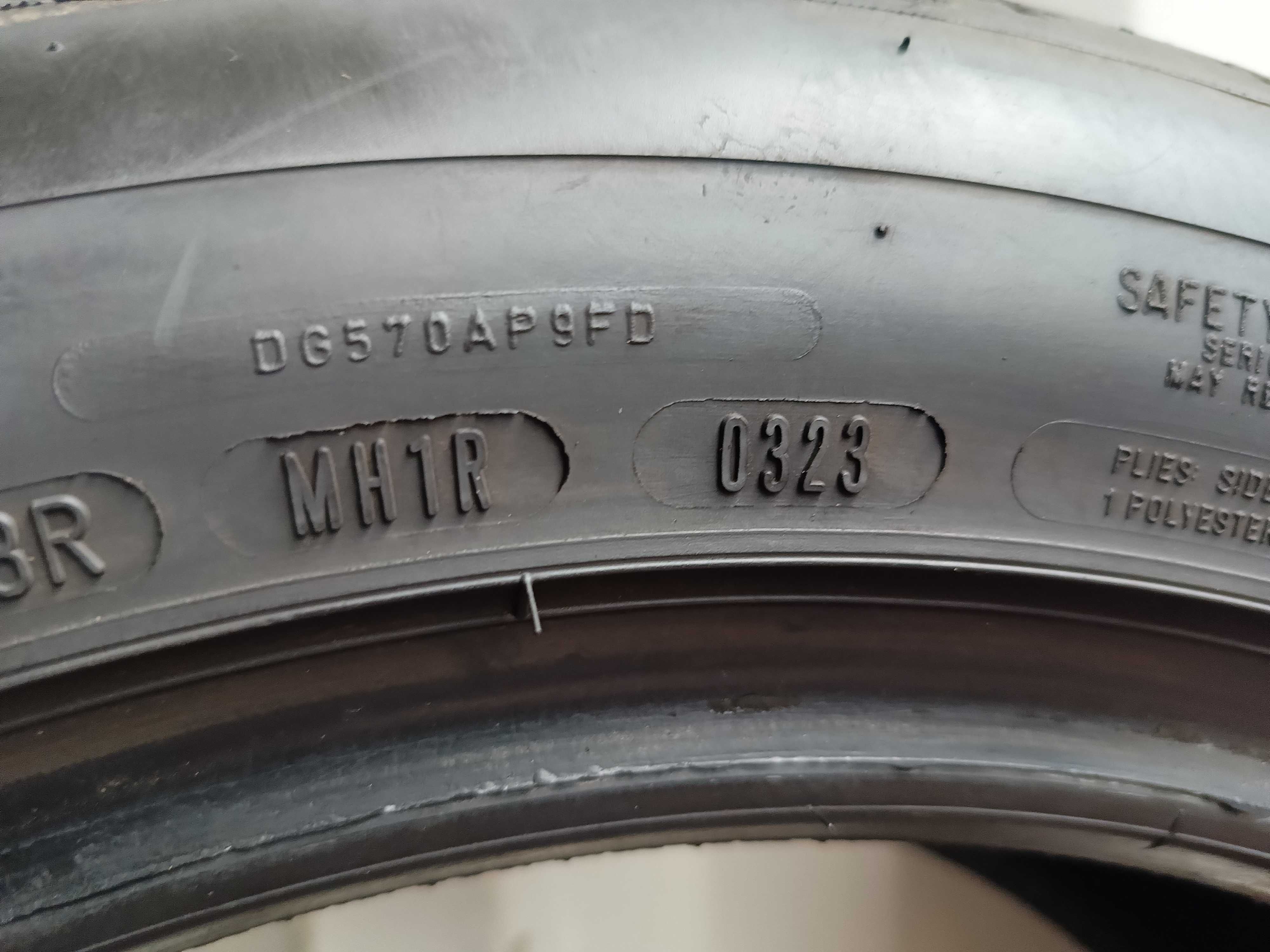 2X 215/55R17 98W DUNLOP Maxx RT2