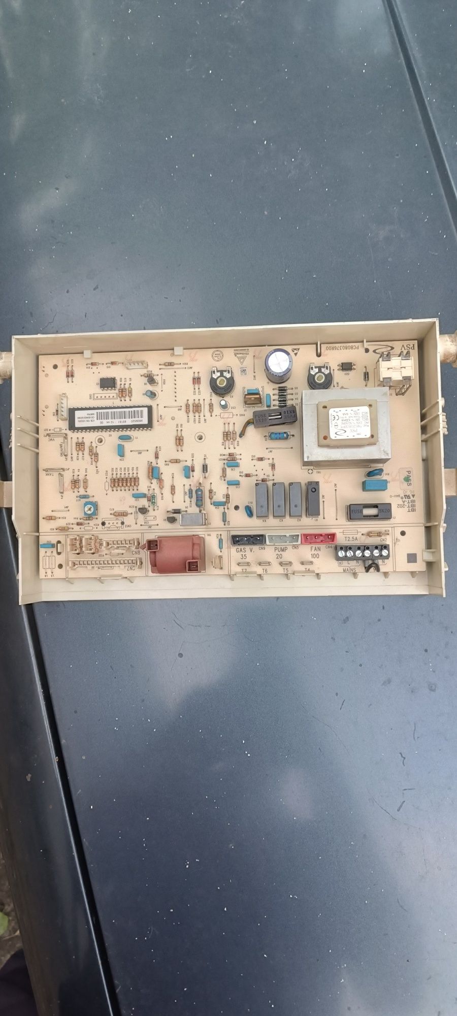 Плата на Газовий котел Viessmann WITOPEND 100-W  WH1D 24квт Димохідний