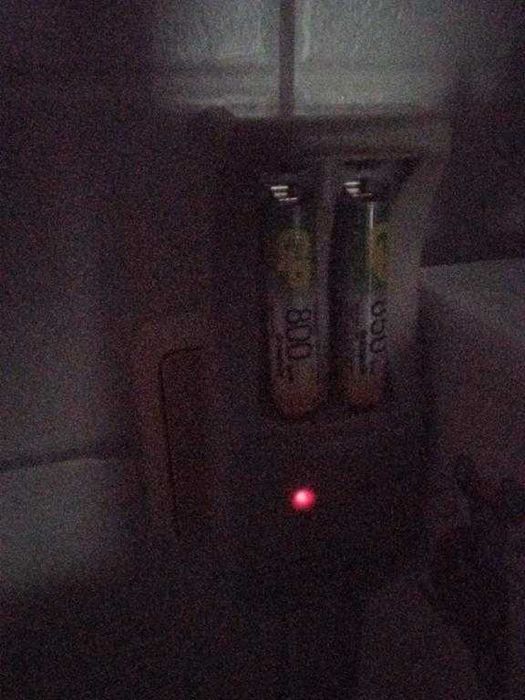 Зарядное устройство для аккумуляторных батареек зарядка