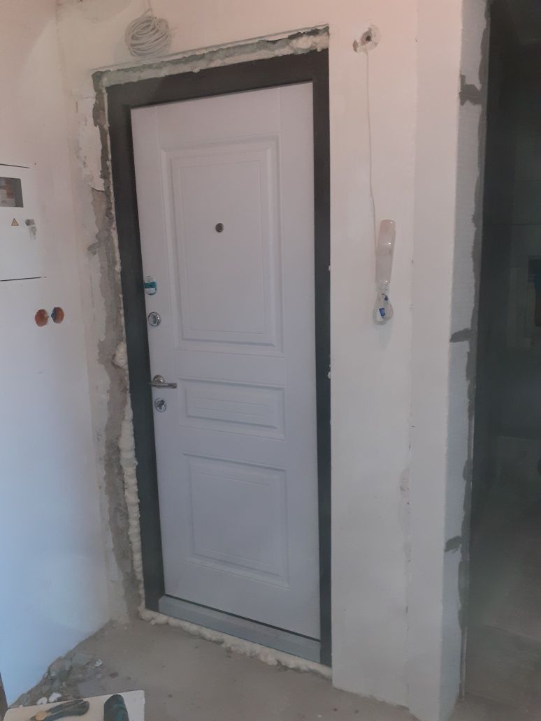 Установка любых дверей 1500.