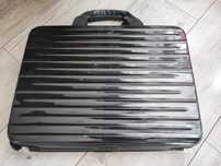 Neseser - walizka na laptop