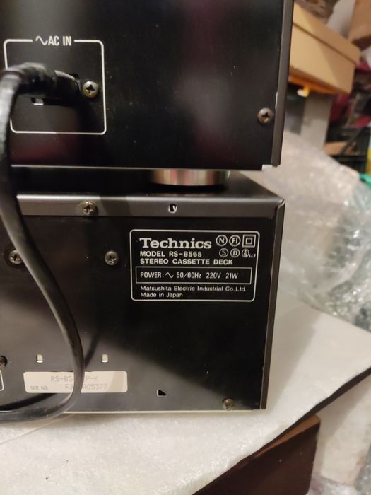 Magnetofon Technics RS-B565