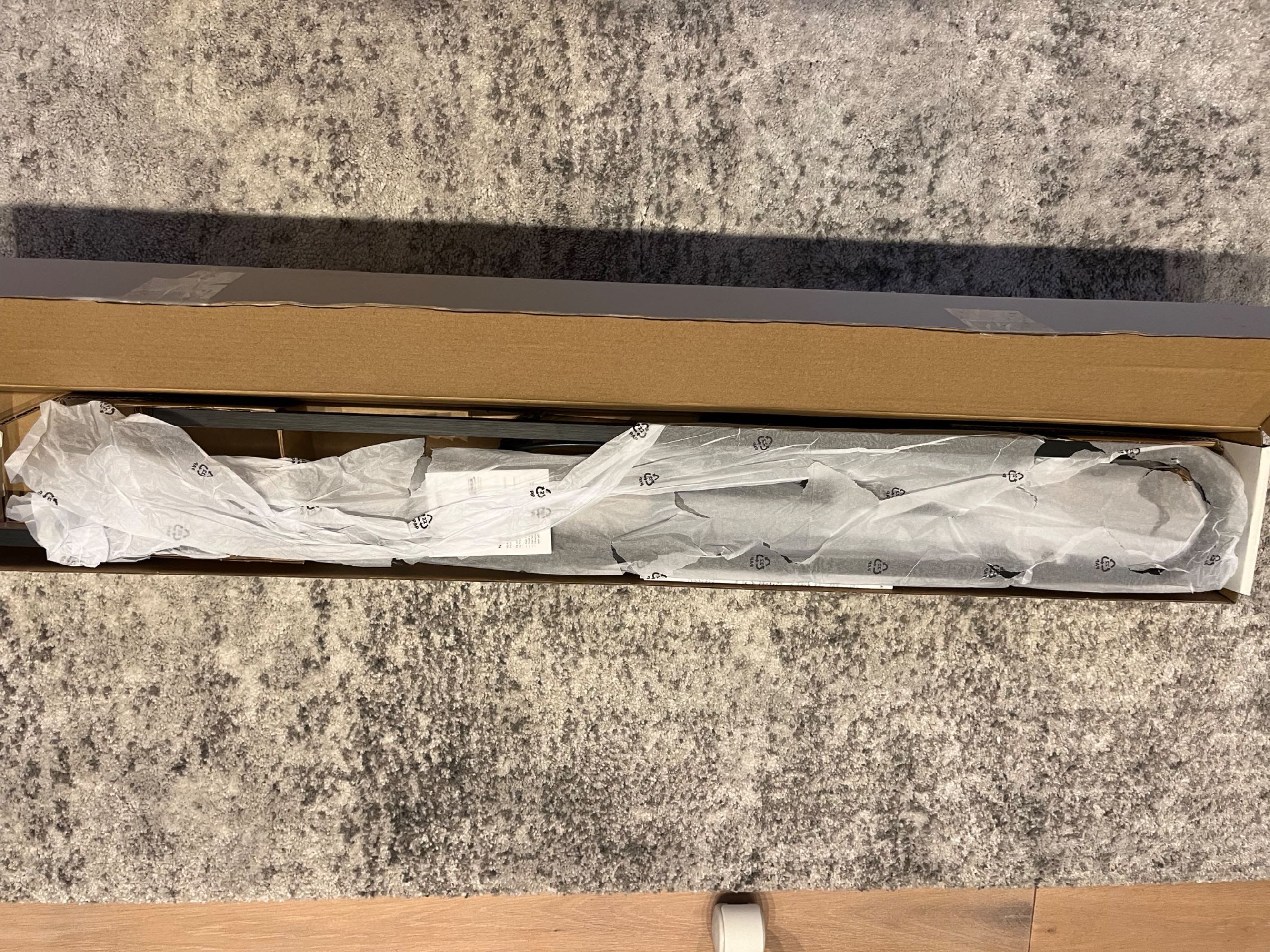 IKEA PILSKOTT Lampa podłogowa LED smart czarny