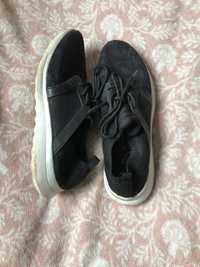 Czarne buty używane