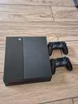 PS4 model CUH 1116A 500 GB plus 2 pady