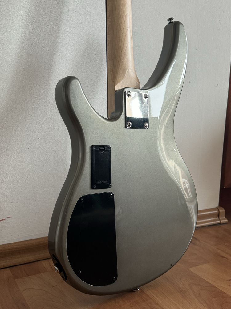 Gitara basowa Yamaha TRBX204 Srebrna