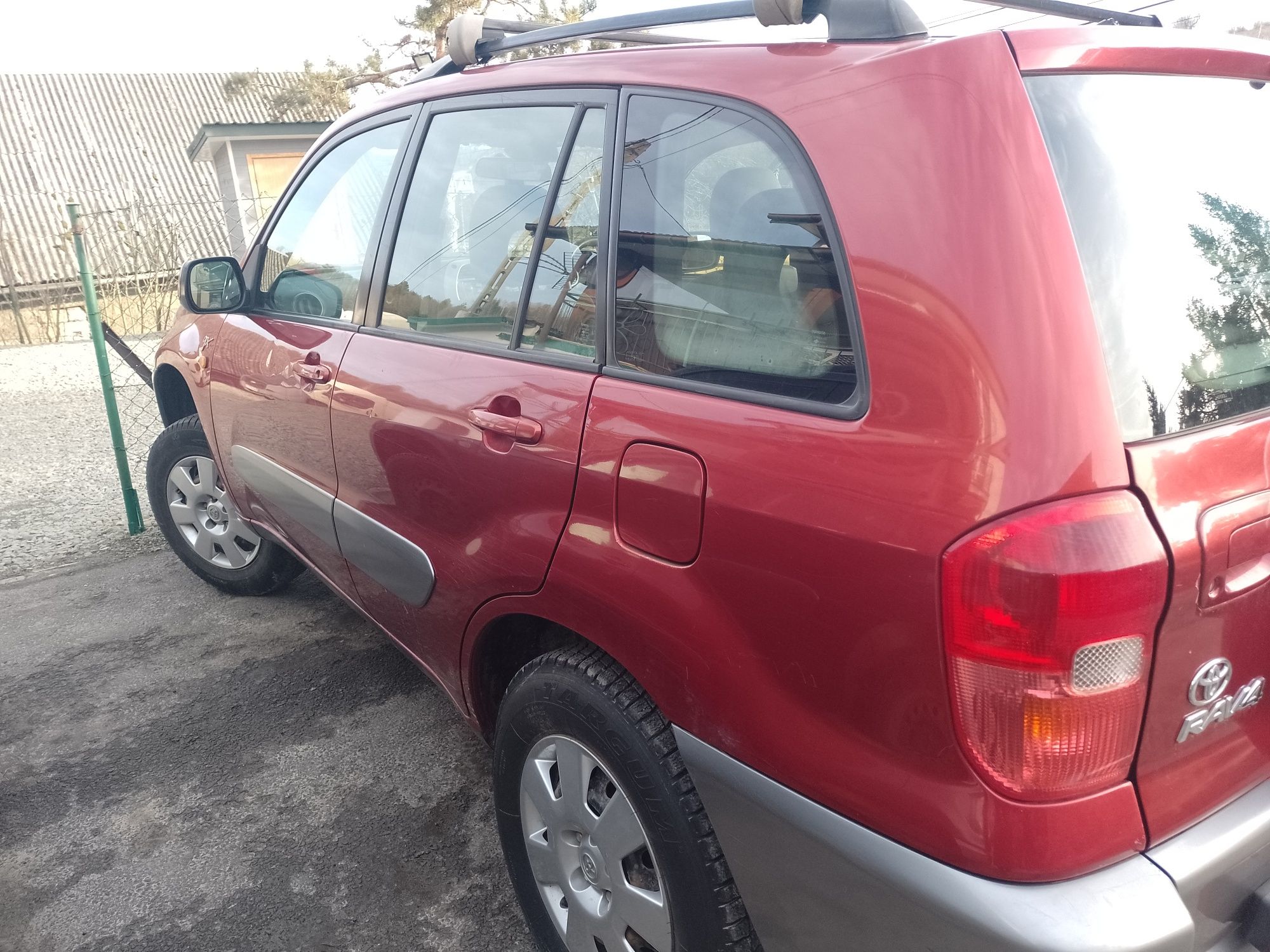 Części Toyota RAV4 II 2 0 D4D diesel 4x4