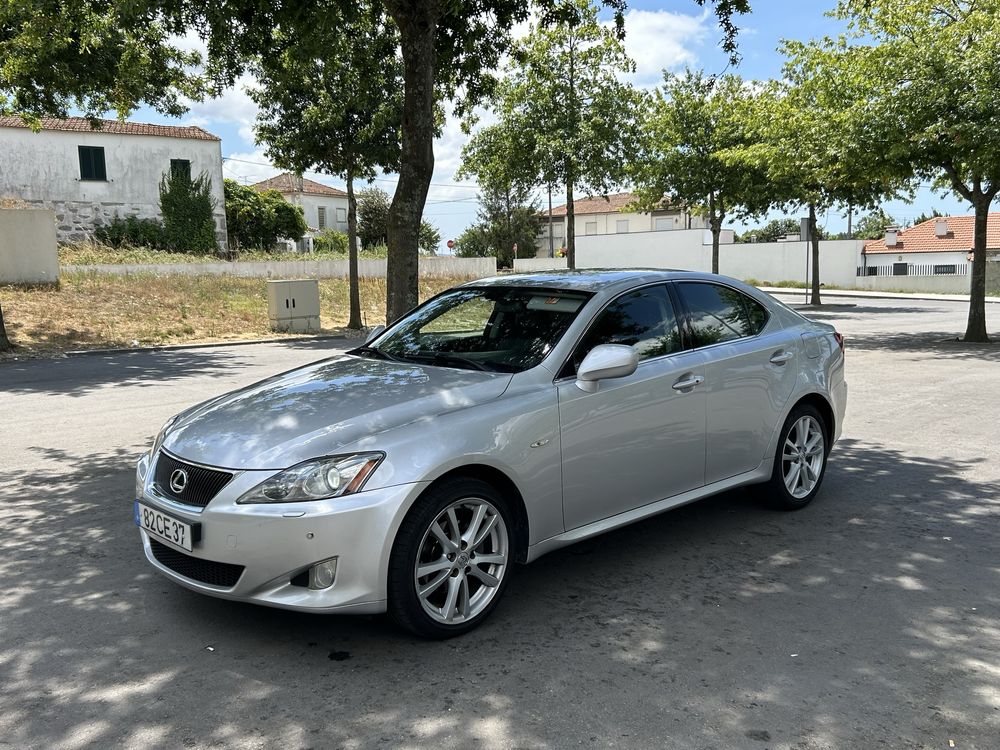 Lexus IS 220d SPORT | Topo de Gama | Nacional | IUC Antigo