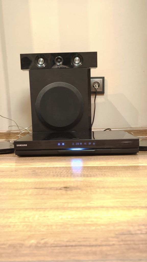 Samsung HT-D5550 KINO DOMOWE