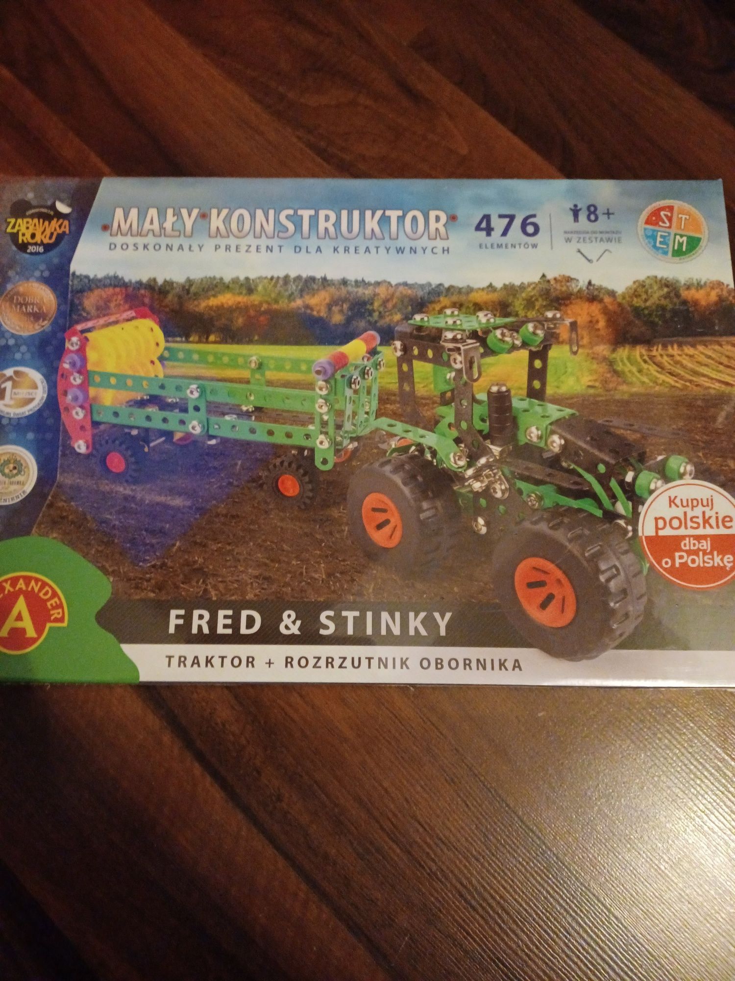 Mały konstruktor traktor