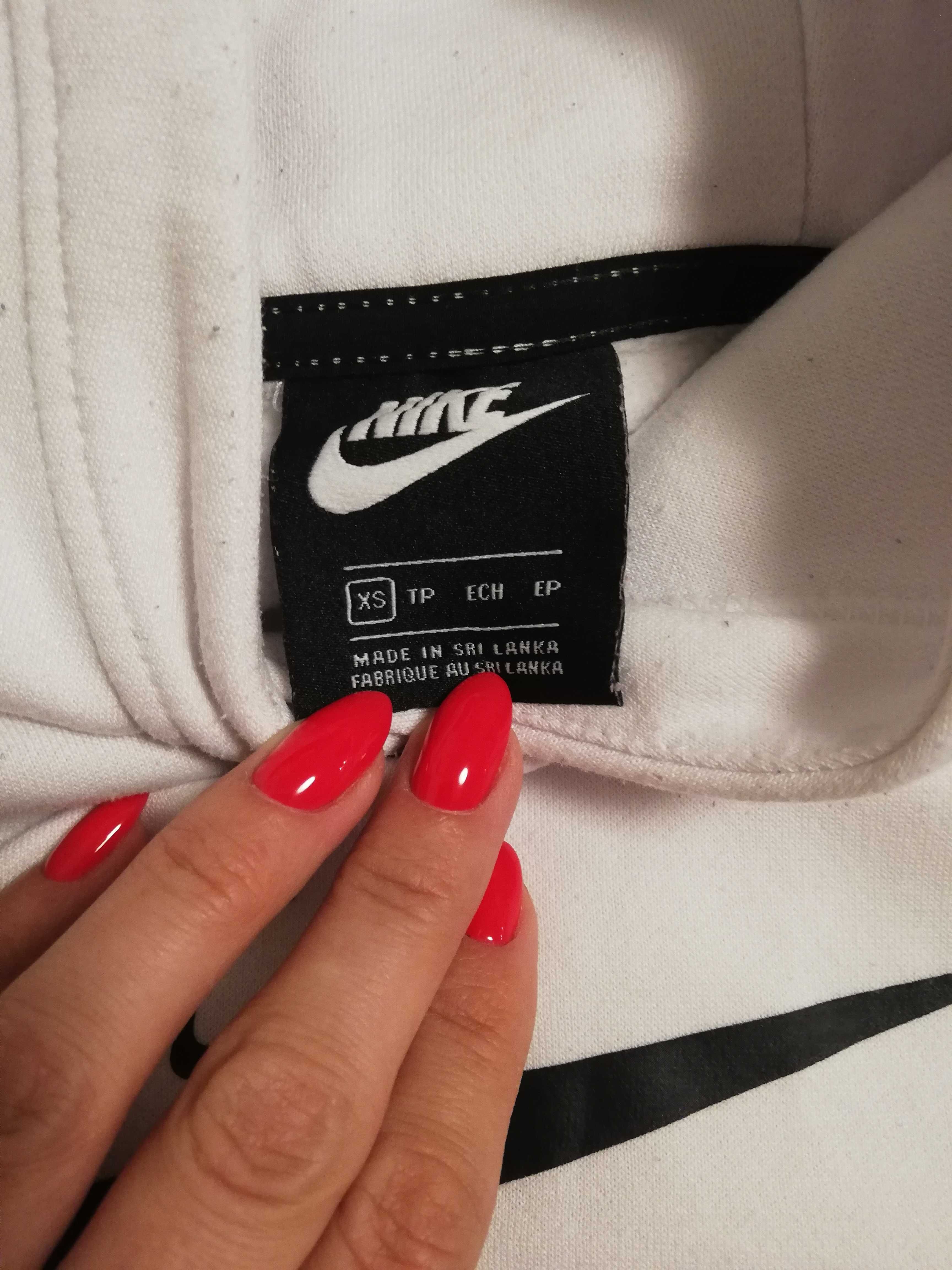 bluza Nike xs s 34 36 biała bluza Nike z kapturem s 36 oversize