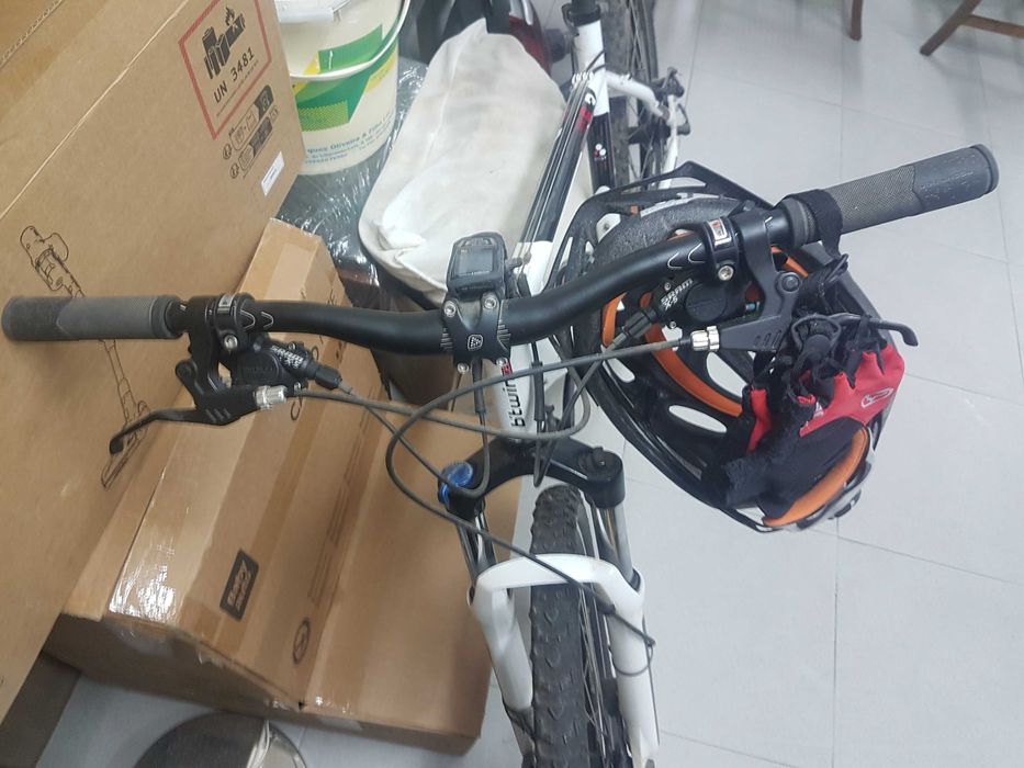 Bicicleta de Homem RockRider com Capacete e Luvas