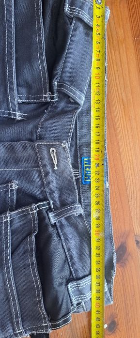 Spodenki robocze Bluewear. Ubranie robocze. Spodnie.