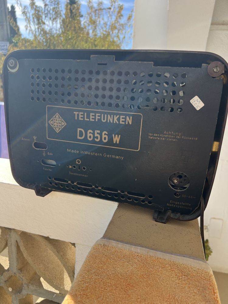 Rádio Antigo Telefunken D656 W – Colecionador / Vintage