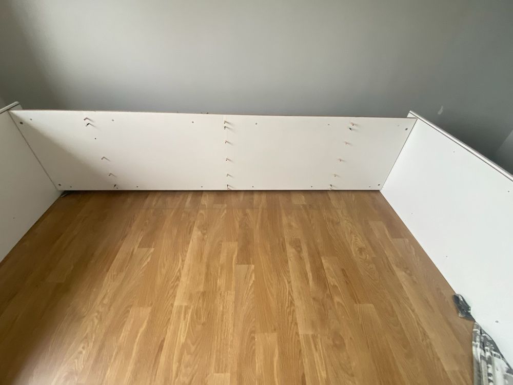 Panele podłogowe , listwy przypodłogowe