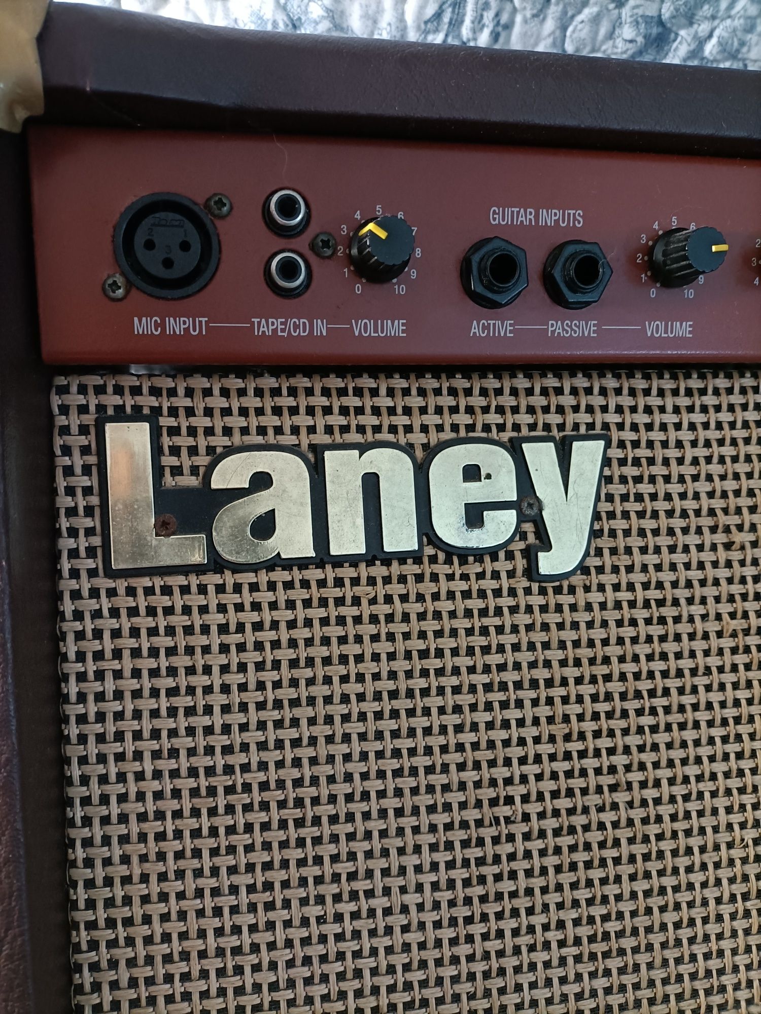 amplificador Laney LA 30