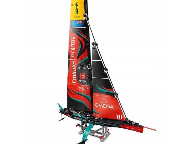 LEGO Technic Jacht Emirates Team New Zealand AC75