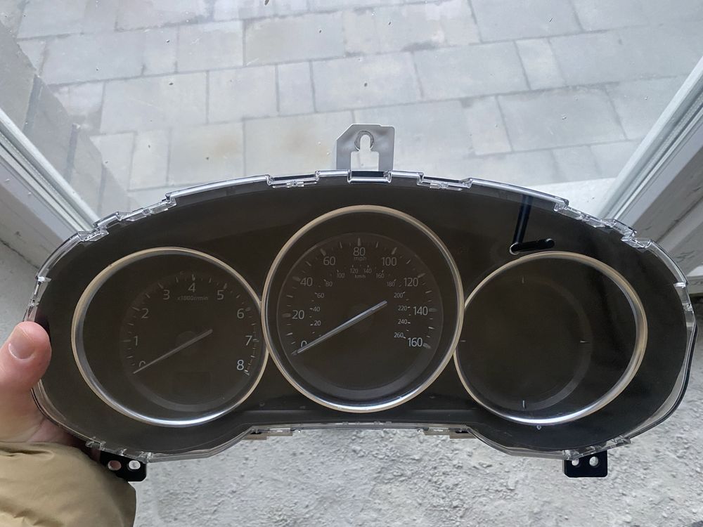 Приборна панель MAZDA CX-5