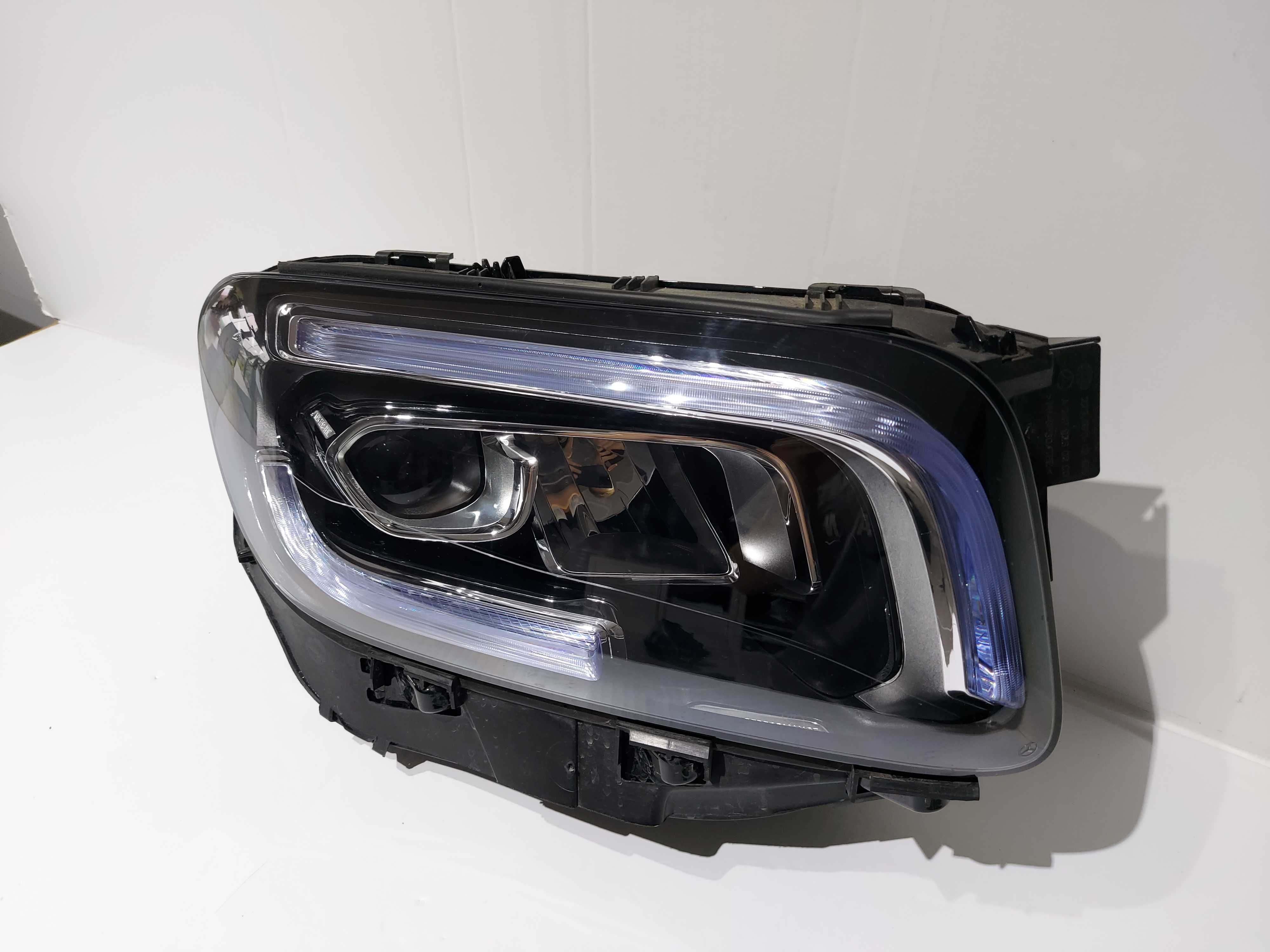 Mercedes GLB X247 19- Lampa reflektor prawy przód FULL LED 4PIN EU