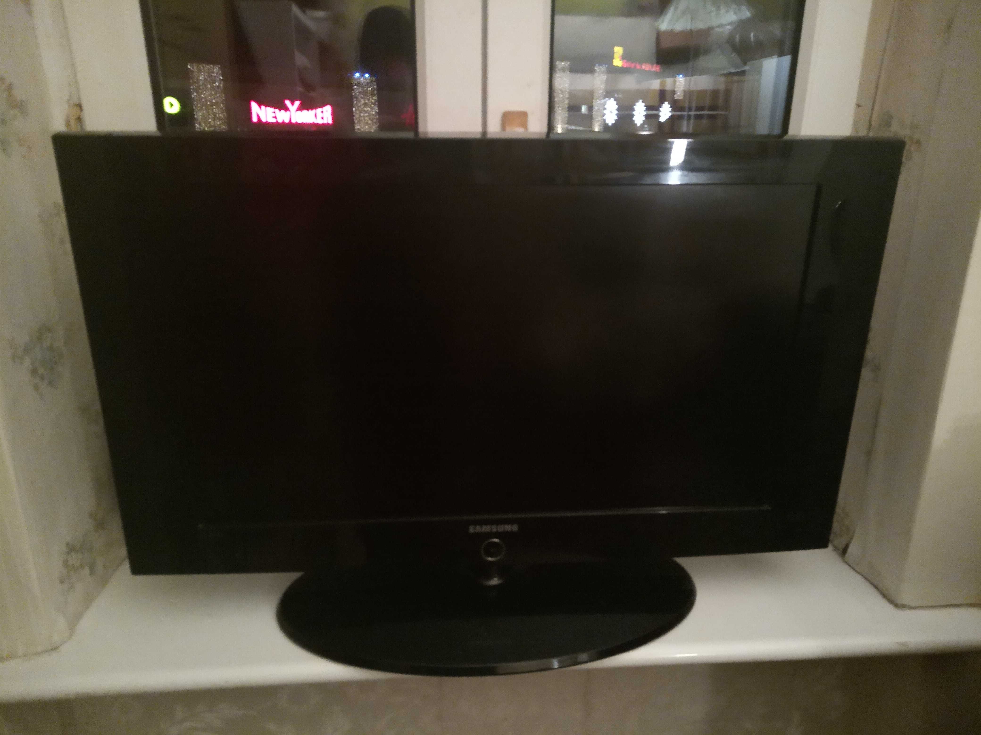 Stopa do telewizora Samsung 32 cale