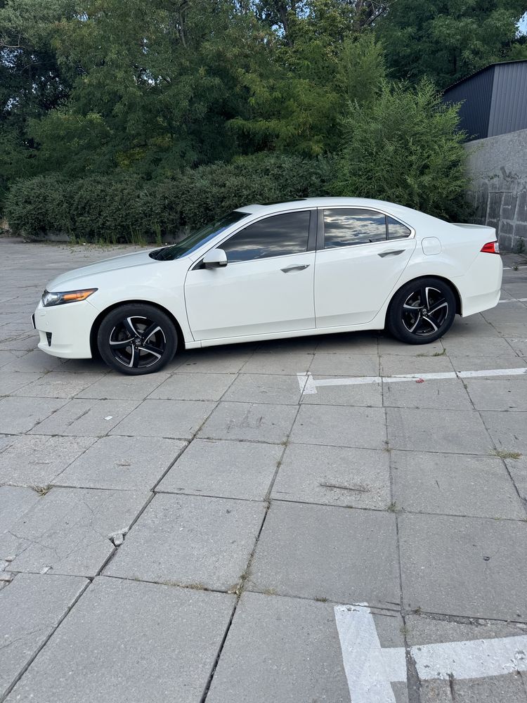 Продам Хонда аккорд 8 Executive