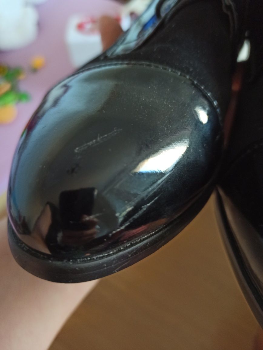 Lakierki półbuty 39 ccc buty