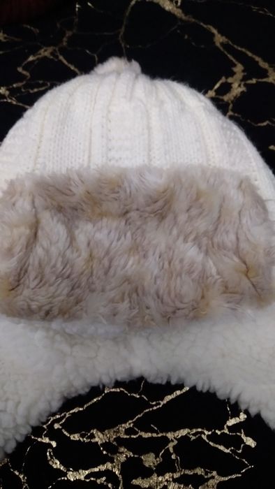 Czapka uszatek z dodatkiem wełny-Agat