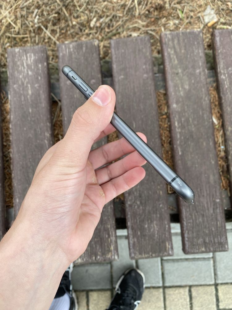 Iphone 11 64gb.
