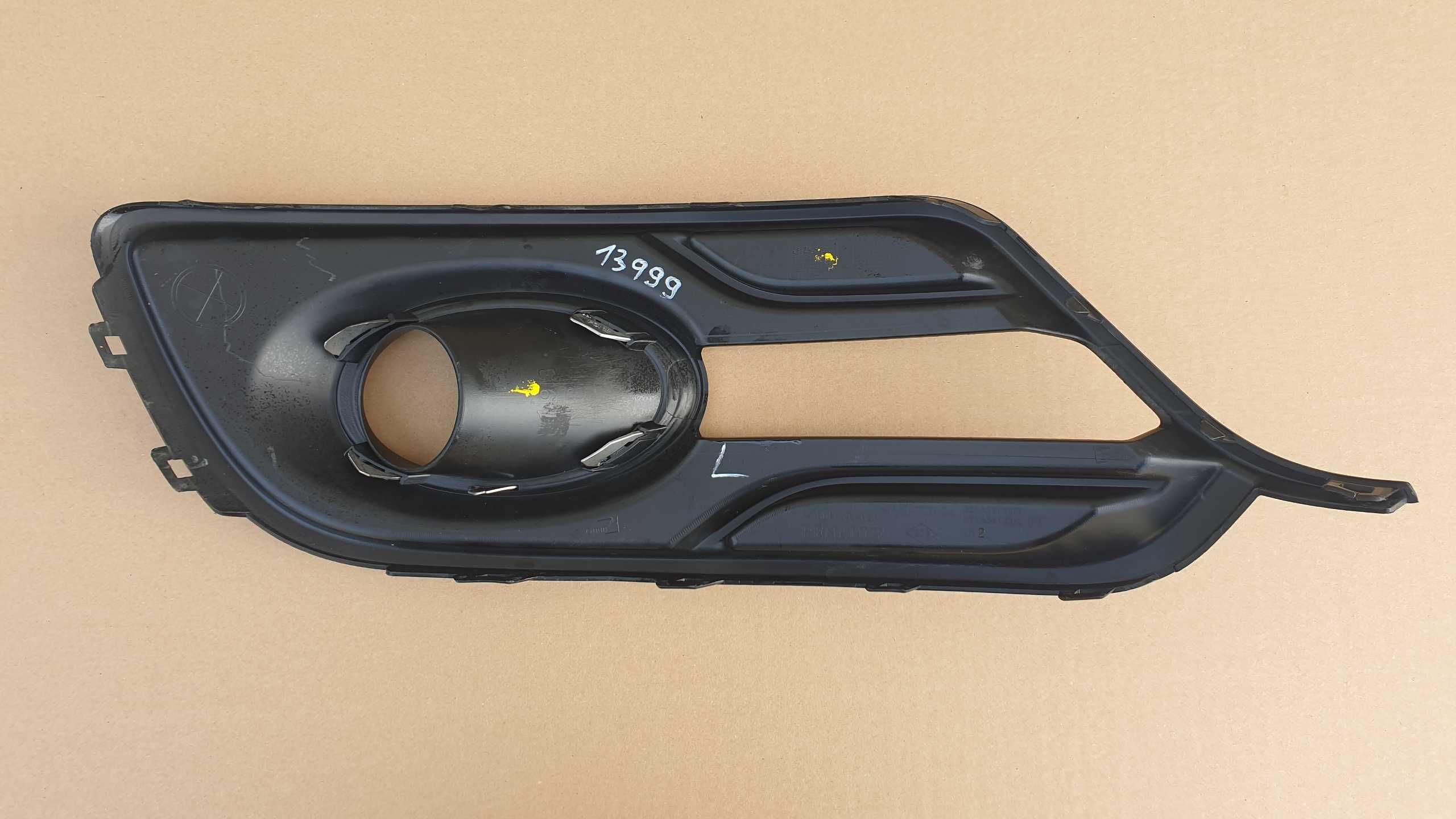 Renault megane III 3 lift lewa kratka zderzaka przód 261A32193R