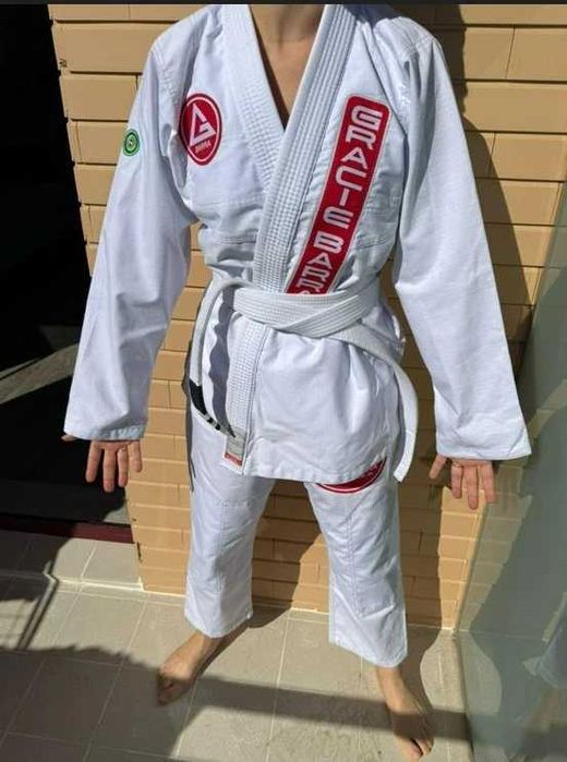 Kimono Gracie Barra
Novo sem etiquetas