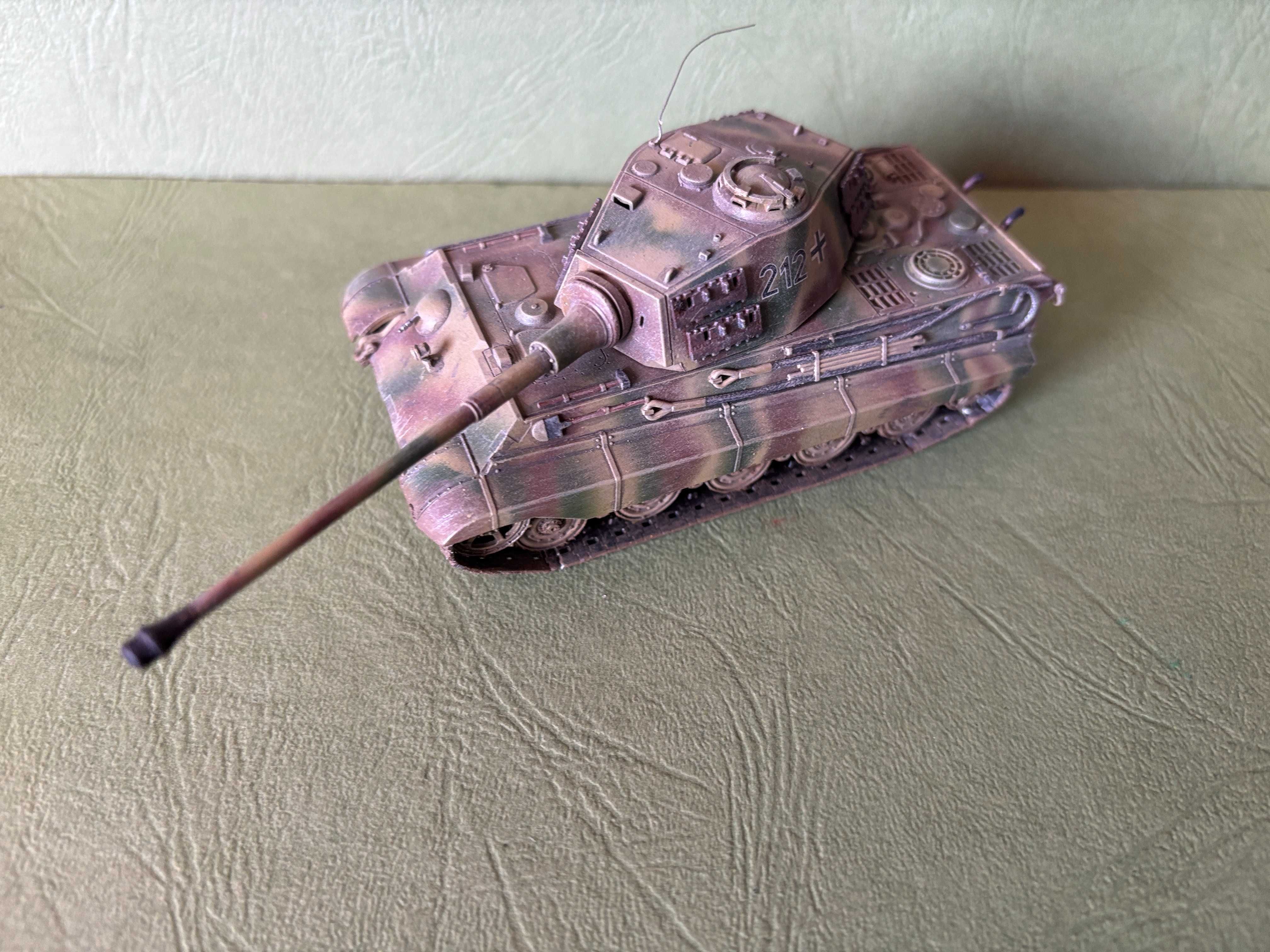 Tygrys II Królewski - model w skali 1/72