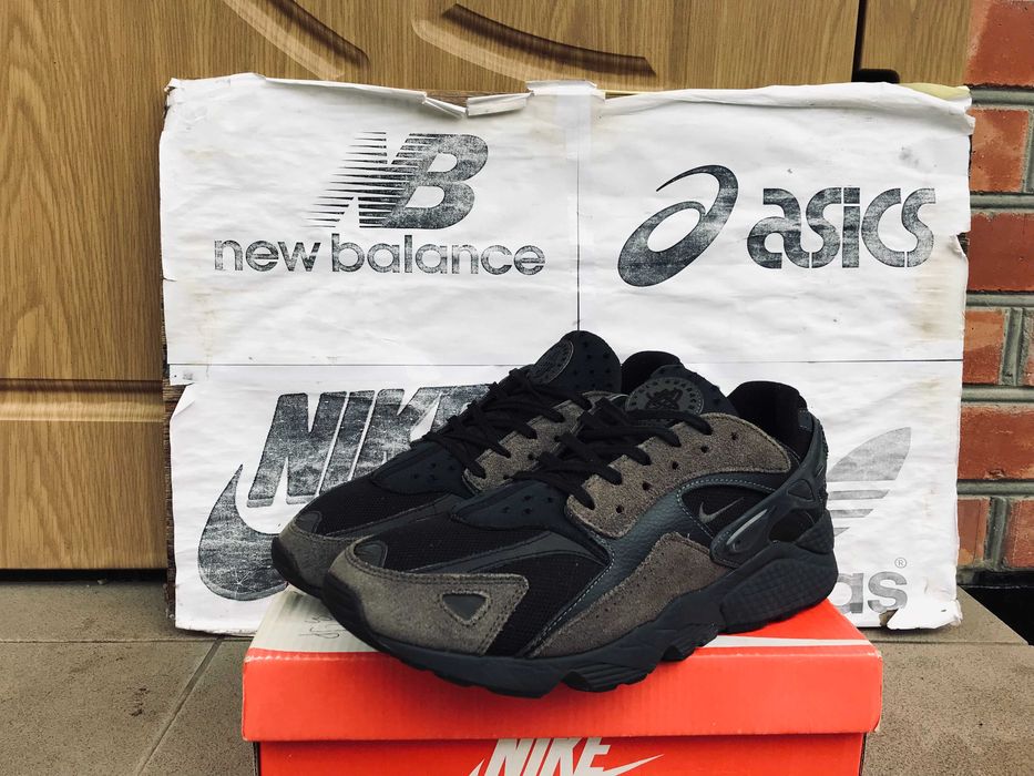 Кроссовки Nike Air Huarache Runner замшевые для тренировок