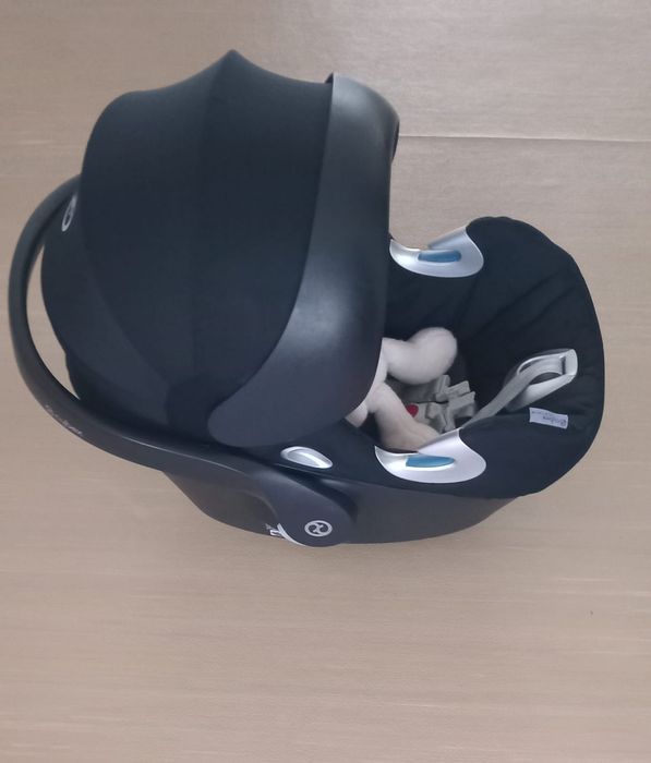 Дитяче автокрісло Cybex  Aton Q Group 0+ база