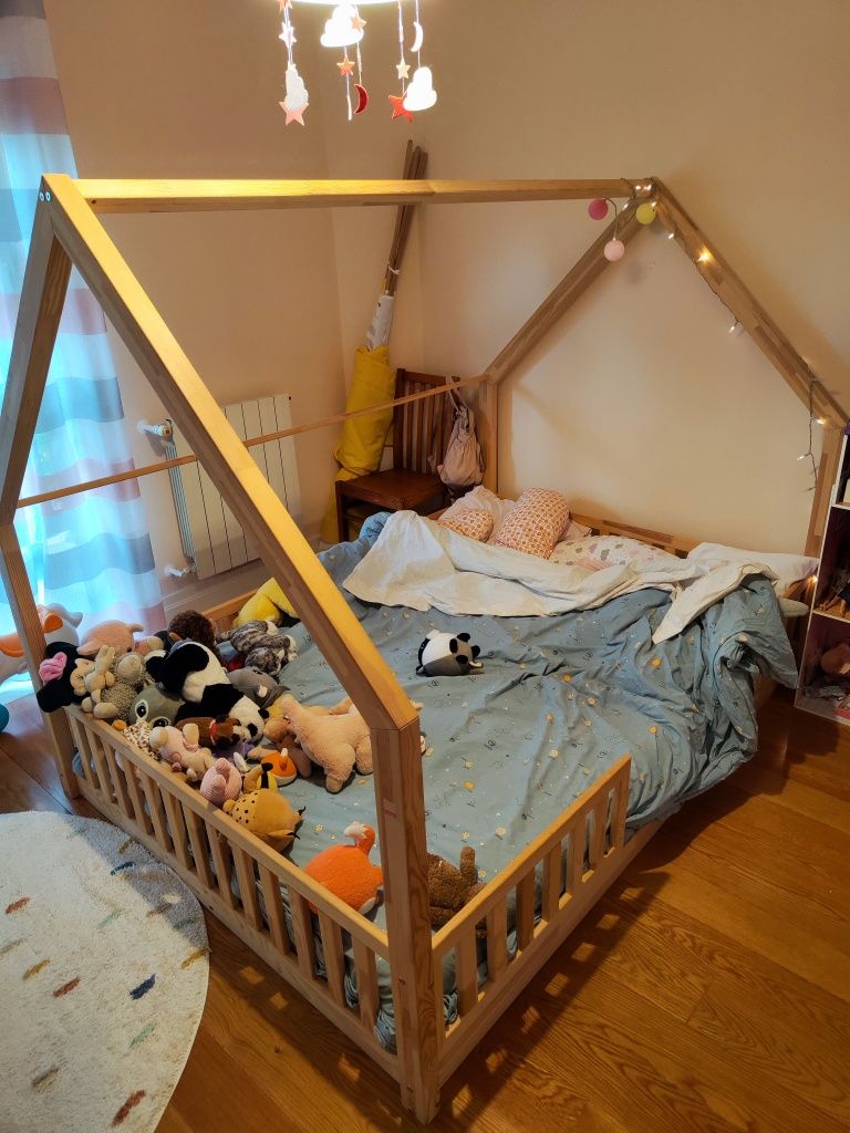 cama de corpo e meio, criança, colchão Emma, como novo